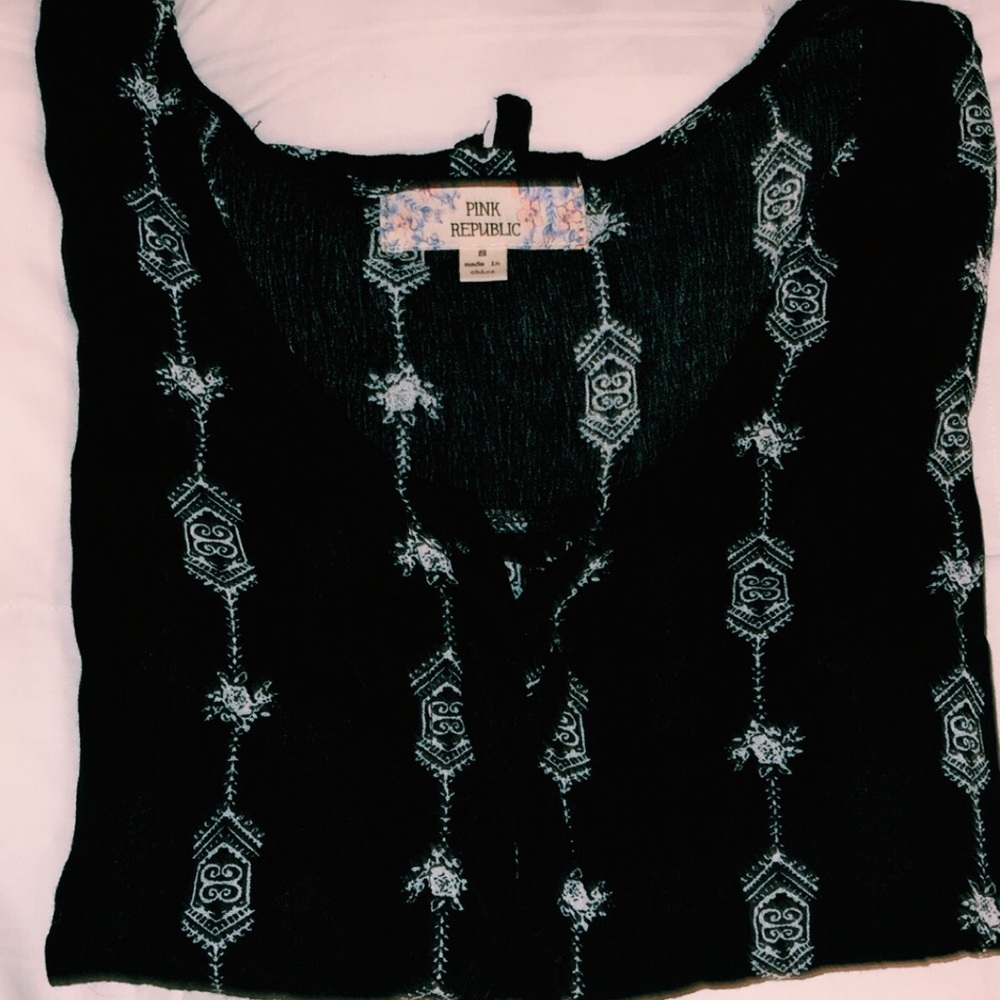 Cute black and white shirt!